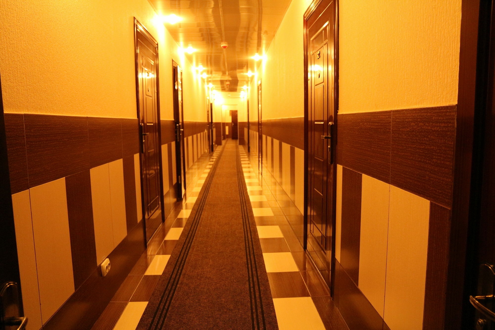 Korona Hotel Boryspilʼ Exterior foto